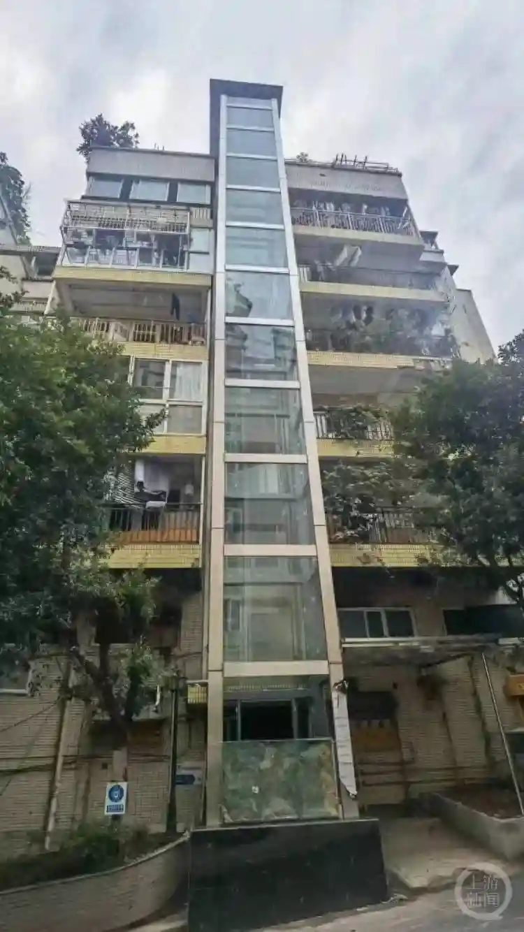 幸福生活“一键直达”！重庆推进老旧小区加装电梯5700余部